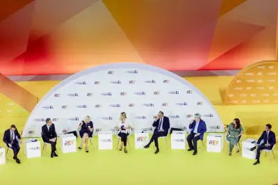 Au Medef, les candidats roulent leur boss