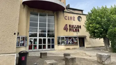 Bagnols : les ados s'occupent entre rivière, cinéma et padel