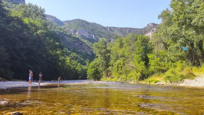 Baignade de nouveau autorisée à Millau après analyses conformes