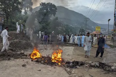 Cachemire pakistanais : tensions, coût de la vie et réformes