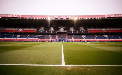 Canicule : pelouse du Parc des Princes en état critique, PSG-Rennes décalé