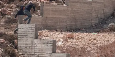 Cisjordanie : des colons israéliens attaquent le village de Qusra