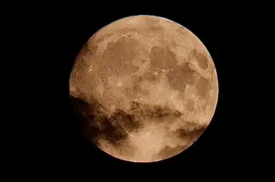 Éclipse lunaire du 28 août 2026 : guide complet pour la Côte d'Azur