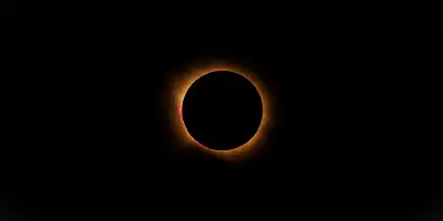 Éclipse solaire : communion pour des millions de curieux en Espagne et France
