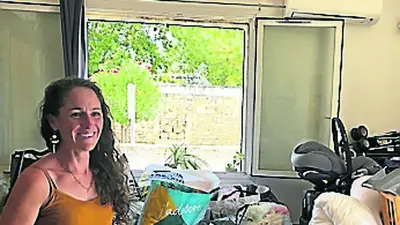 Collecte solidaire en Gironde : Laura Chartier mobilise avec AEV