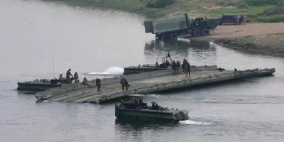 Corée du Nord : une dizaine de missiles balistiques tirés, Séoul réagit