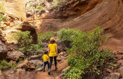Couple de l'Arizona jugé pour maltraitance après une marche sous 42°C
