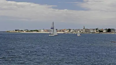 Deux femmes meurent après la chute de leur voiture dans le port de Port-Louis