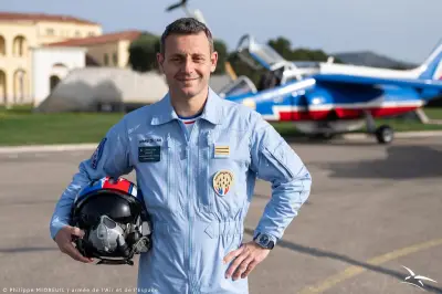 Devenir pilote de la Patrouille de France : les conseils du capitaine Julien