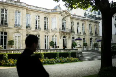 Enquête à Matignon après deux suicides et deux tentatives