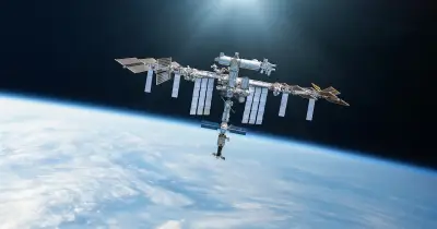 Espace : les manœuvres russes se multiplient, la France s'inquiète