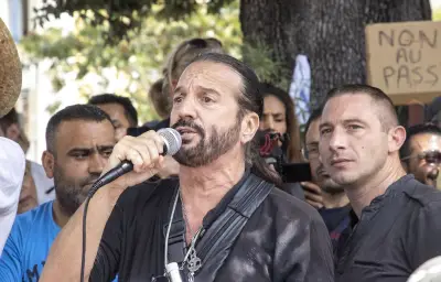 Francis Lalanne lance sa campagne présidentielle à Paris ce samedi