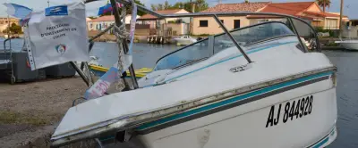 Frontignan : le bateau abandonné sur la cale enfin évacué
