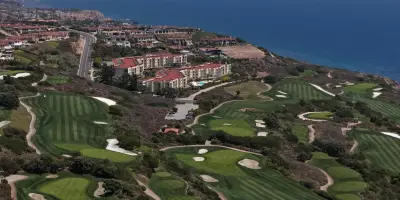 Homme armé arrêté près d'un golf de Trump en Californie