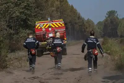 Incendie dans les Landes : 525 évacuations, hélicoptère australien déployé