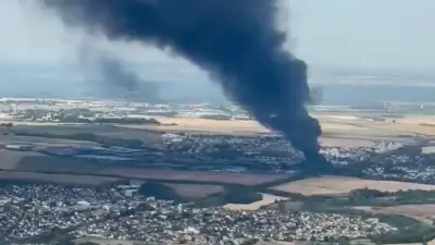 Incendie près de Roissy-CDG : 80 pompiers mobilisés, deux pistes fermées