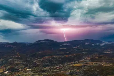 Intempéries sur la Côte d'Azur : 130 mm de pluie et des milliers d'éclairs