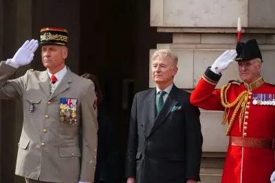 La guêpe de Charles III prend sa retraite