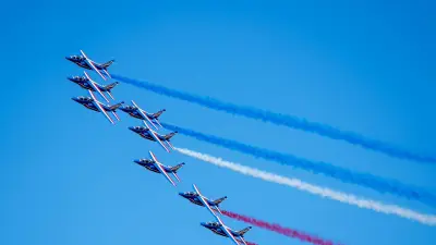 La Patrouille de France fait décoller les vocations au Salagou