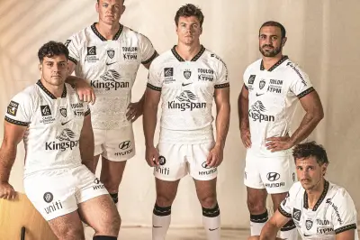 Le RCT dévoile son maillot extérieur inspiré des plages du Mourillon