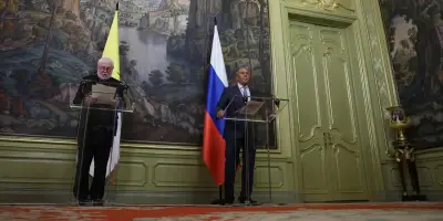 Le Vatican appelle à mettre fin à la guerre en Ukraine après des entretiens avec Lavrov à Moscou
