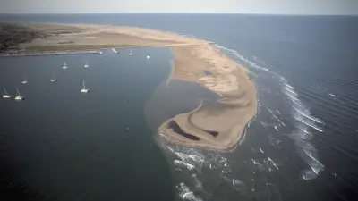 L'Espiguette : joyau sauvage du littoral gardois vu du ciel