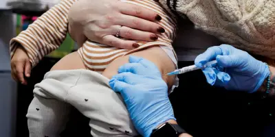 L'OMS s'inquiète de l'offensive de Trump contre la vaccination
