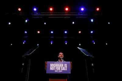 Michigan : la gauche démocrate remporte une primaire clé pour le Sénat