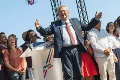 Mélenchon menace de censurer le budget à Valence