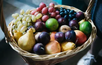 Moucherons dans la cuisine : 10 astuces simples pour les éloigner