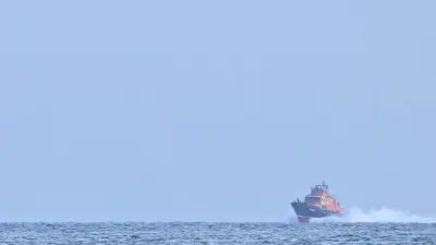 Naufrage d'un chalutier français : deux pêcheurs portés disparus