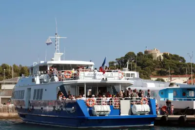 Navette Hyères-Porquerolles évacuée après une odeur de brûlé