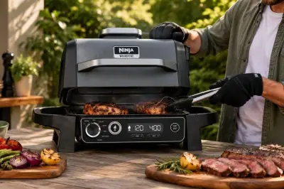 Ninja Woodfire à 279,99 € : le barbecue électrique polyvalent en promo