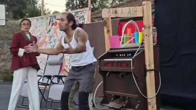 Nomades tire sa révérence avec Les Z'Effarés à Saint-Flour