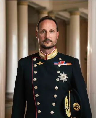 Norvège : Haakon VIII, un roi populaire face à une monarchie fragilisée