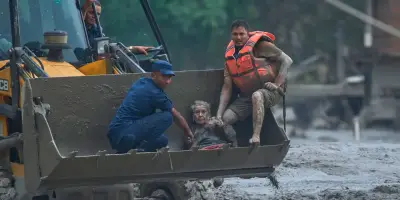 Népal-Tibet : 392 morts et 1 400 disparus après les inondations
