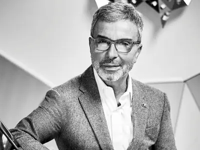 Olivier Echaudemaison, maquilleur star de Guerlain, est mort