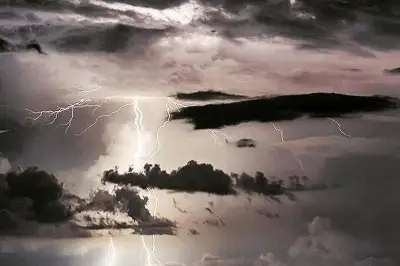 Orages et risque d'inondation : les Alpes-Maritimes en vigilance jaune ce lundi soir