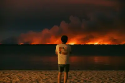 Pourquoi le feu nous fascine : les secrets d'une attirance universelle
