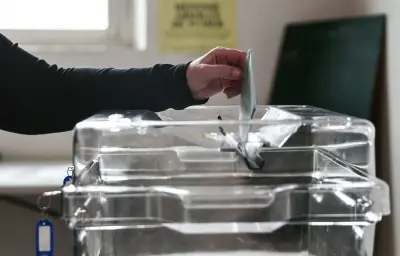 Pourquoi les gauchers se disent-ils plus souvent à gauche ?
