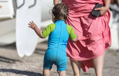 Premières vacances avec bébé : le guide du lâcher-prise