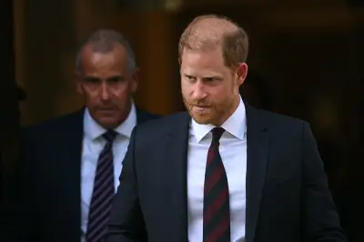 Prince Harry et Elton John condamnés à payer le Daily Mail