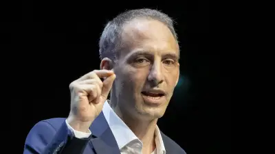 Présidentielle 2027 : Glucksmann officialise sa candidature ce dimanche ?