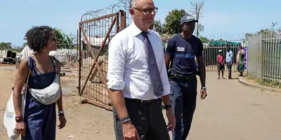 Présidentielle : le bloc central durcit son discours sur l'immigration