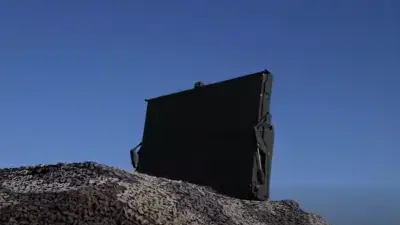 Radar Pelikan : le système mobile ukrainien qui détecte jusqu'à 400 km