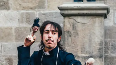 Raphaëll Dupuy réinvente le masculin au Cabaret du Centaure