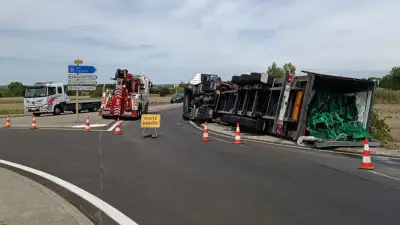 RD 135 fermée après un accident de poids lourd à Rodilhan