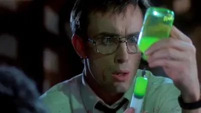 Re-Animator : le film gore culte adoré par David Bowie