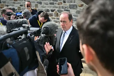 Retraites : Hollande défend un départ à 63 ans et une cotisation allongée