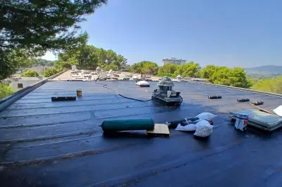Rénovation de la toiture de l'école du Val des Fées au Cannet